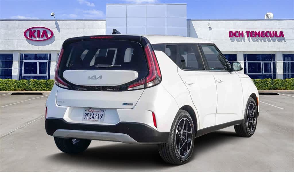 Thumbnail: 2023 Kia Soul - 4