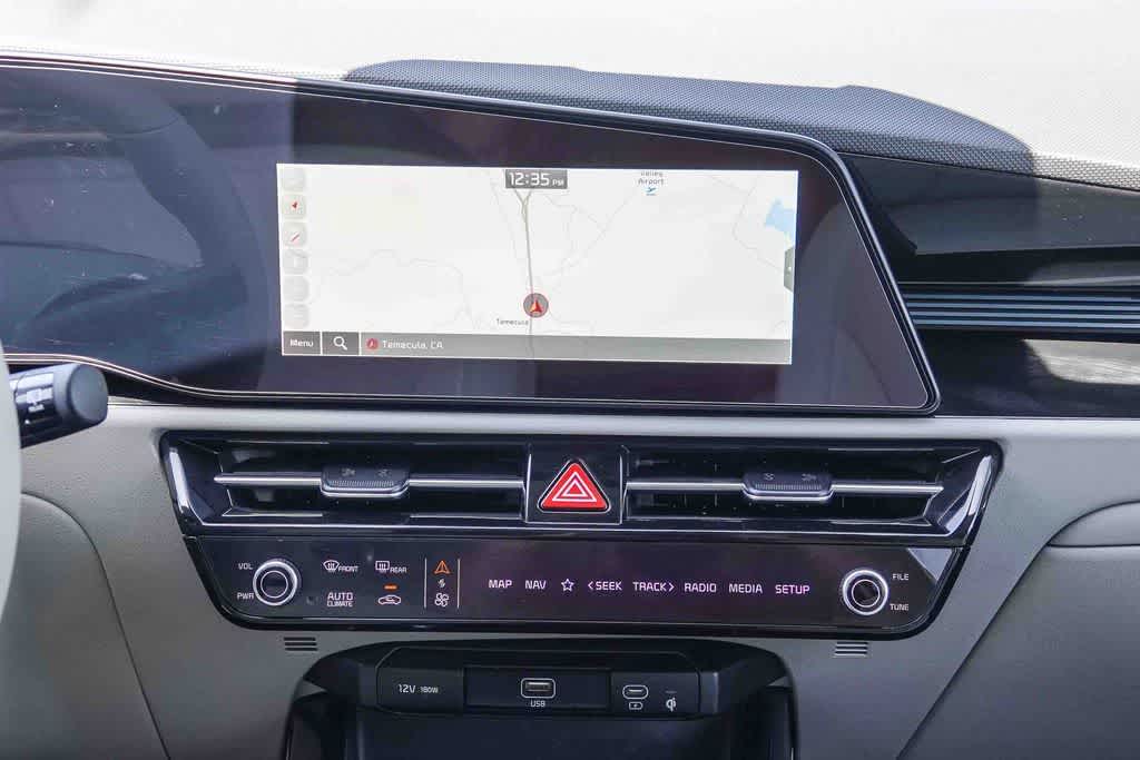 Thumbnail: 2023 Kia Niro - 12