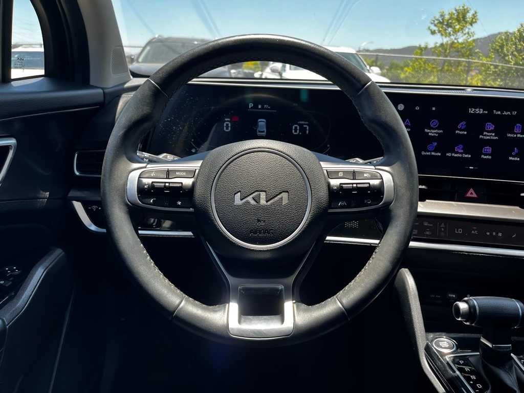 2023 Kia Sportage EX 21