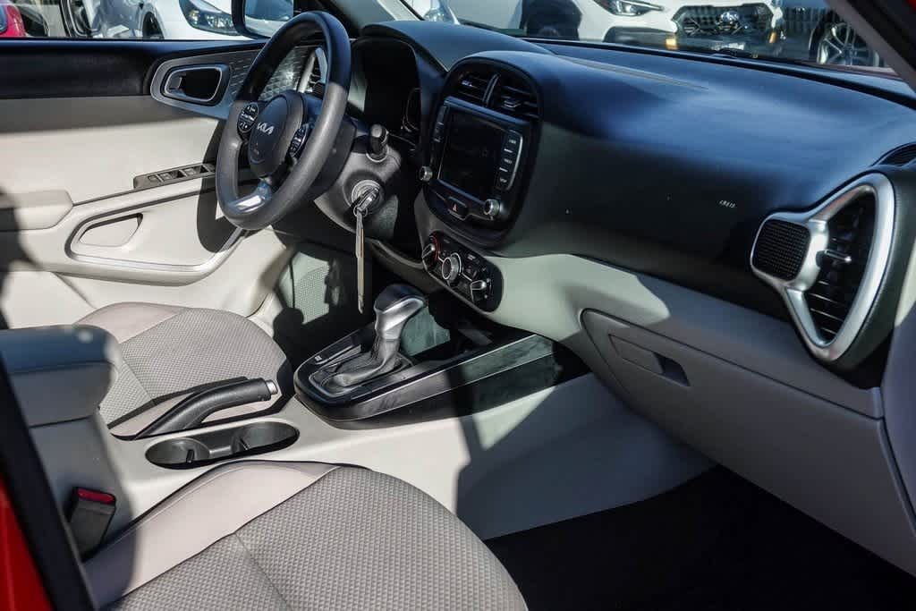 Thumbnail: 2023 Kia Soul - 15