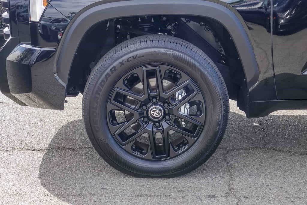 Thumbnail: 2025 Toyota Tundra - 10