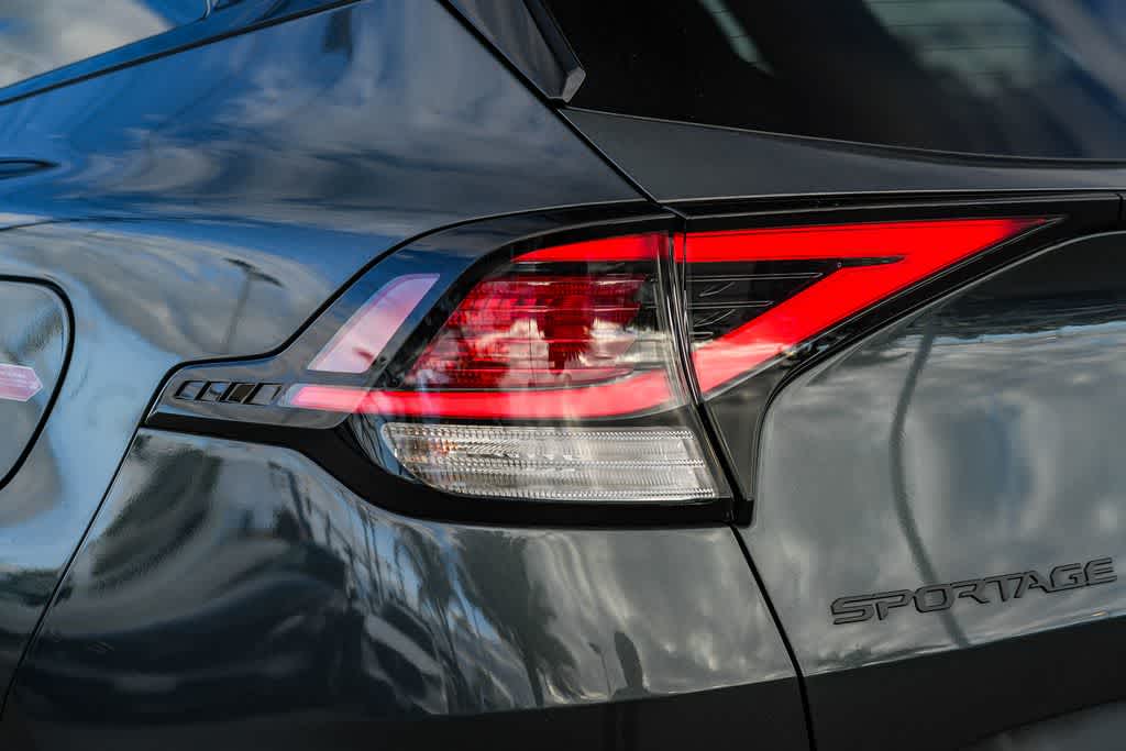 Thumbnail: 2025 Kia Sportage - 9