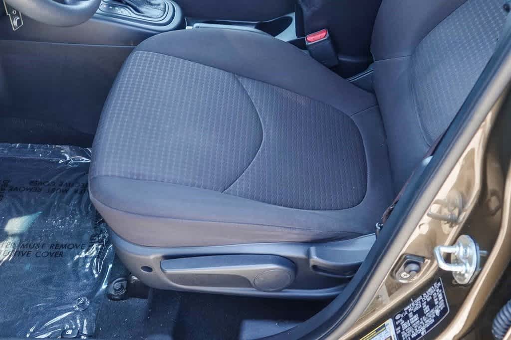 Thumbnail: 2013 Kia Soul - 23