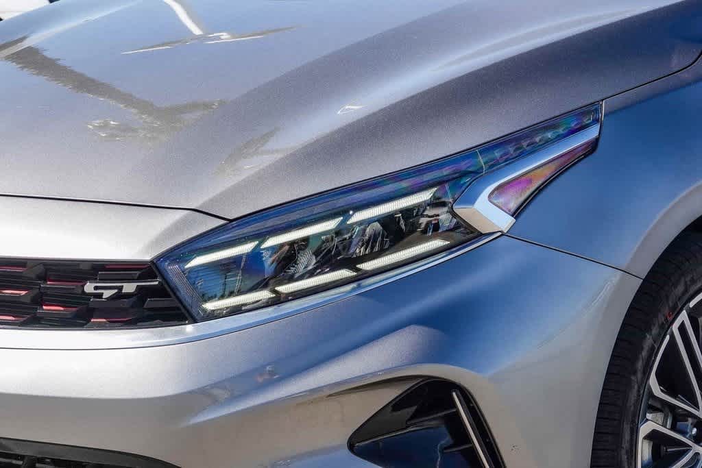 Thumbnail: 2024 Kia Forte - 8