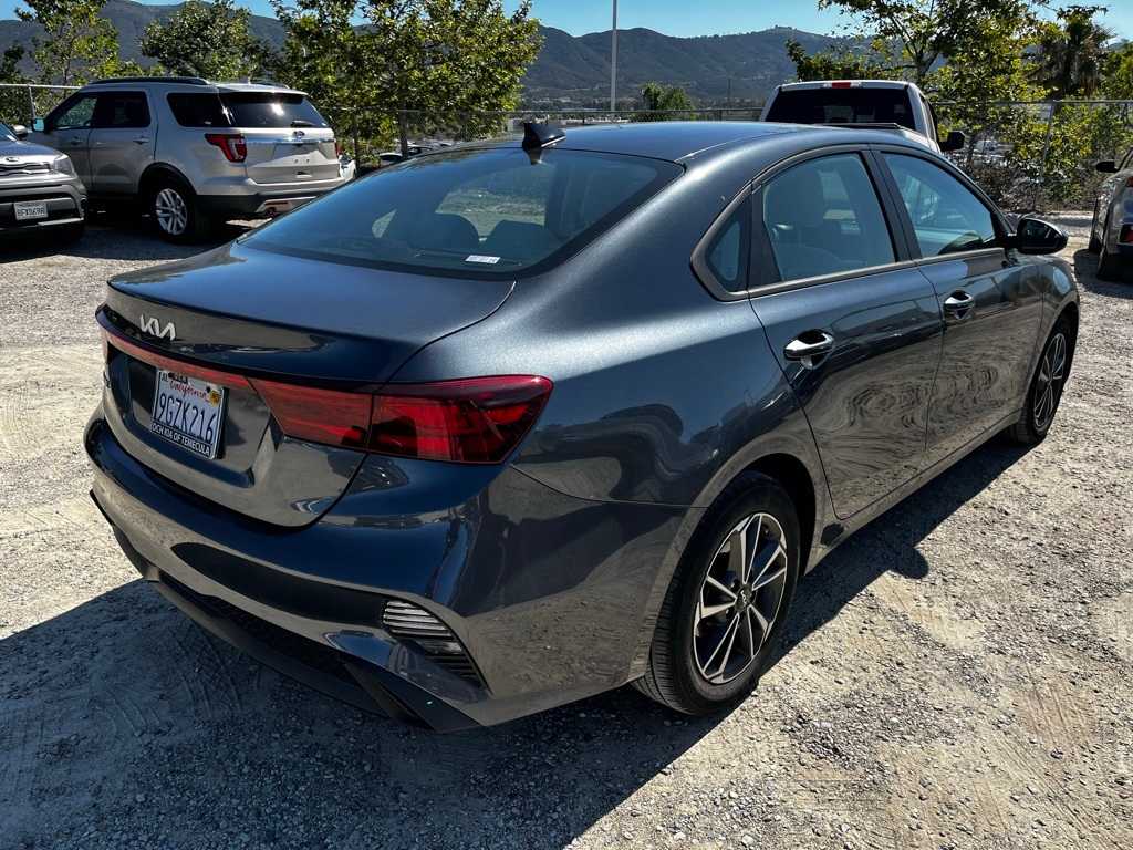 Thumbnail: 2023 Kia Forte - 5