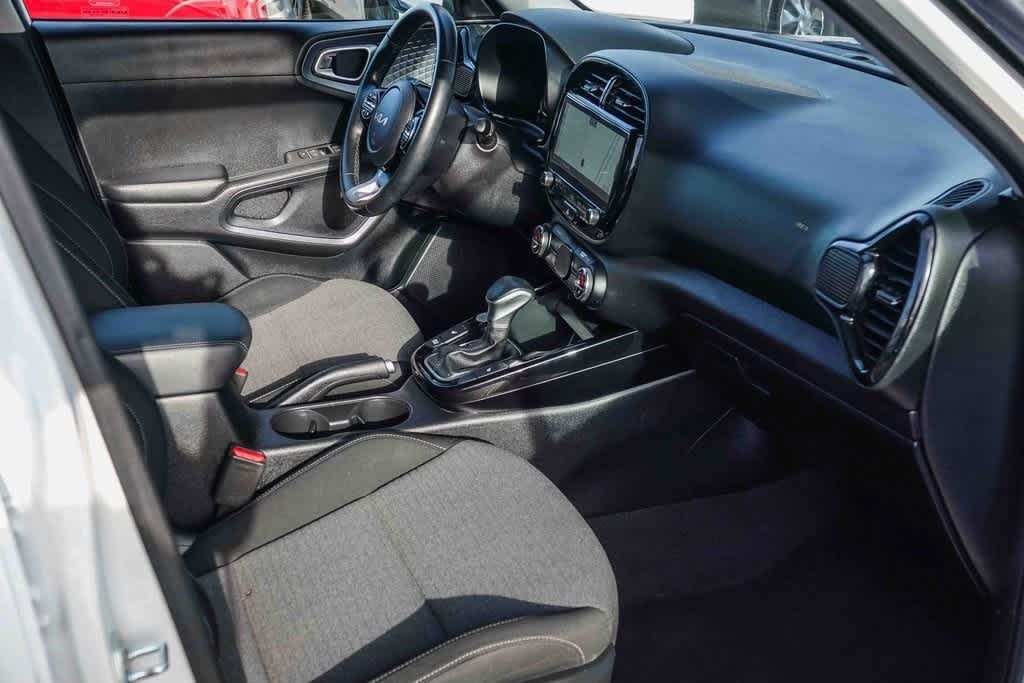 Thumbnail: 2023 Kia Soul - 15
