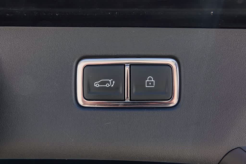 Thumbnail: 2024 Kia EV9 - 25