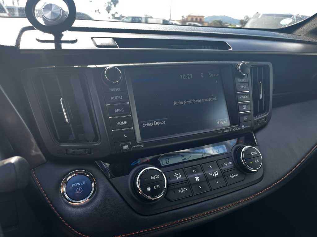 Thumbnail: 2017 Toyota RAV4 - 15