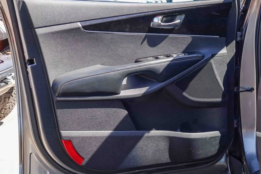 Thumbnail: 2016 Kia Sorento - 20