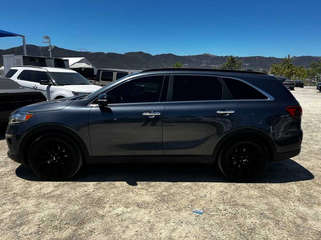 Thumbnail: 2020 Kia Sorento - 8