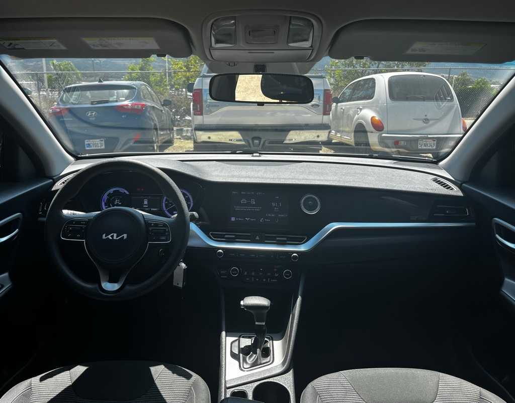 Thumbnail: 2022 Kia Niro - 20
