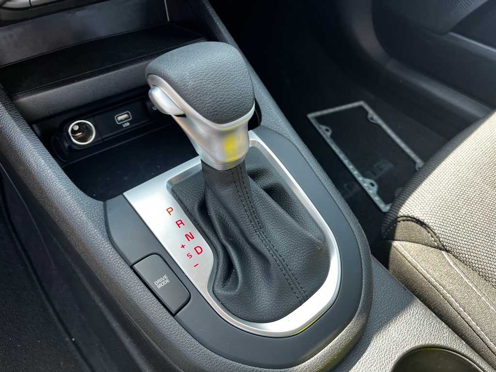 Thumbnail: 2023 Kia Forte - 17