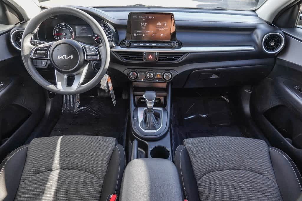 Thumbnail: 2024 Kia Forte - 11