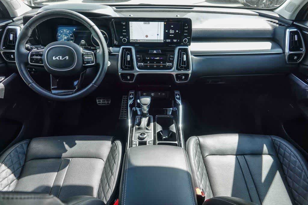 Thumbnail: 2023 Kia Sorento - 11