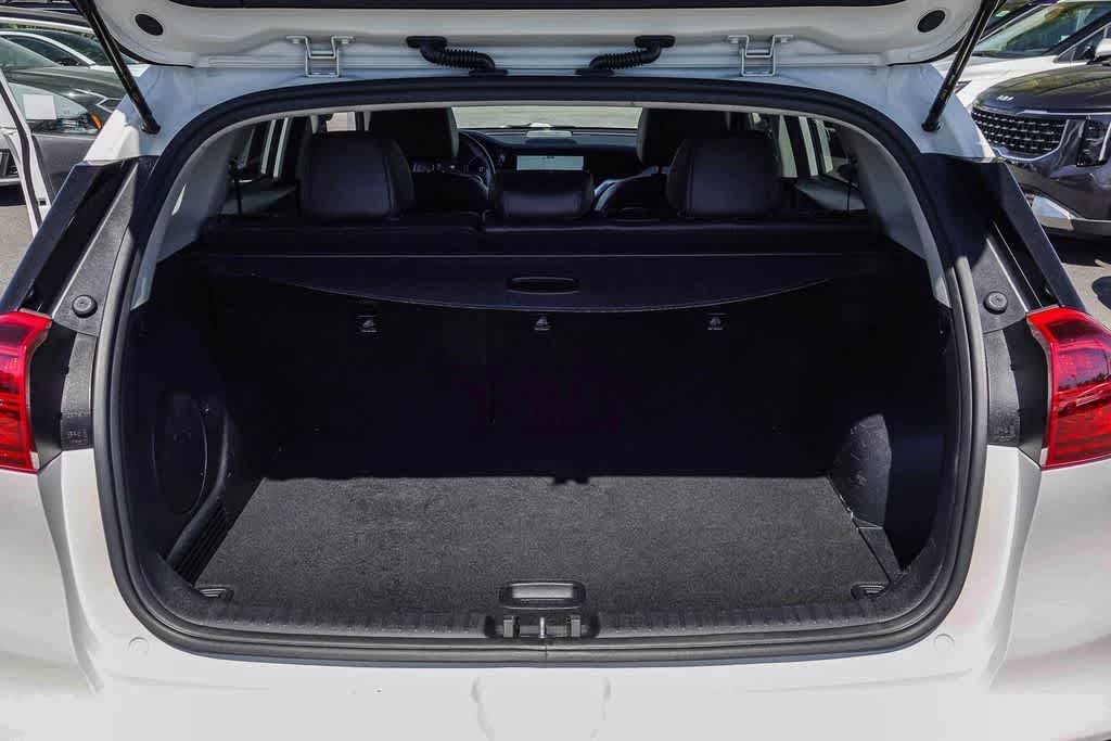 Thumbnail: 2022 Kia Niro - 26