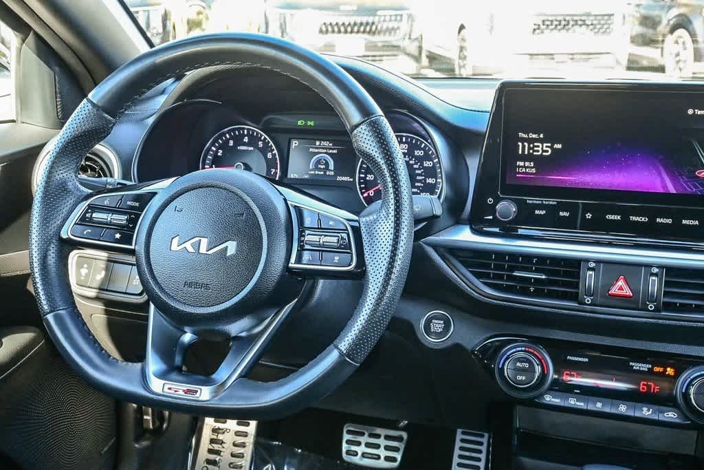 Thumbnail: 2023 Kia Forte - 27