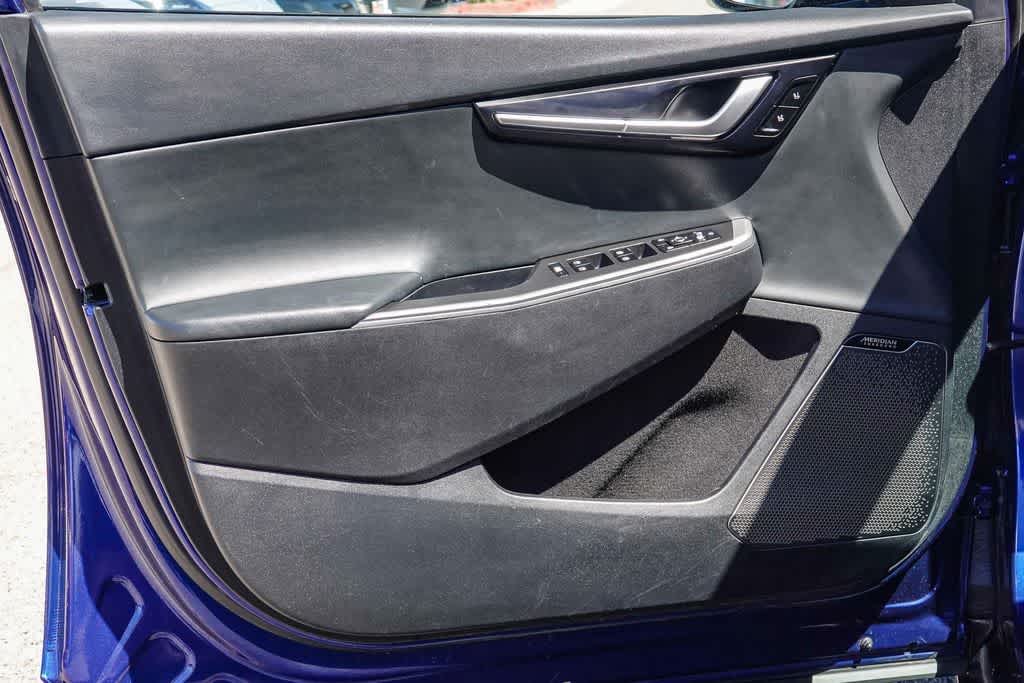 Thumbnail: 2022 Kia EV6 - 19