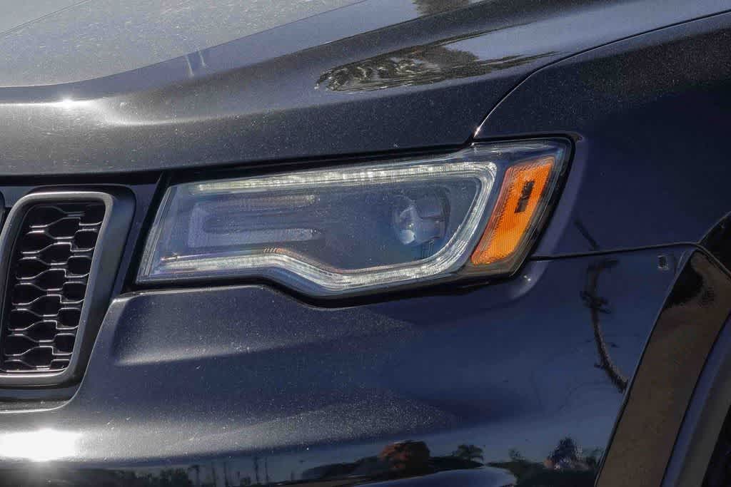 Thumbnail: 2020 Jeep Grand Cherokee - 8