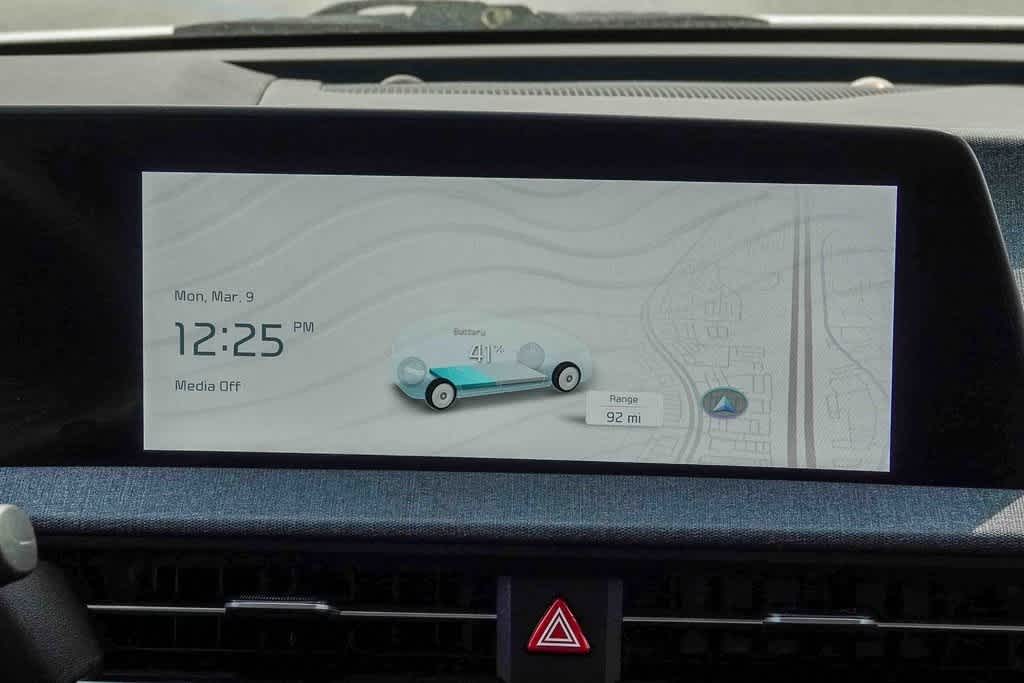 Thumbnail: 2023 Kia EV6 - 13