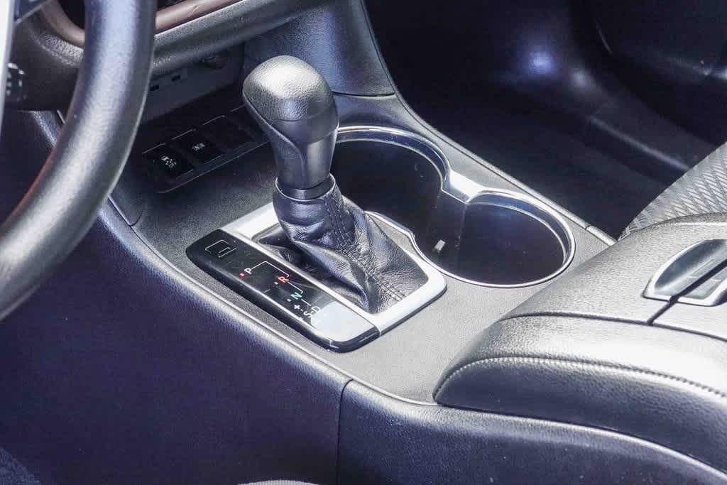 Thumbnail: 2019 Toyota Highlander - 17