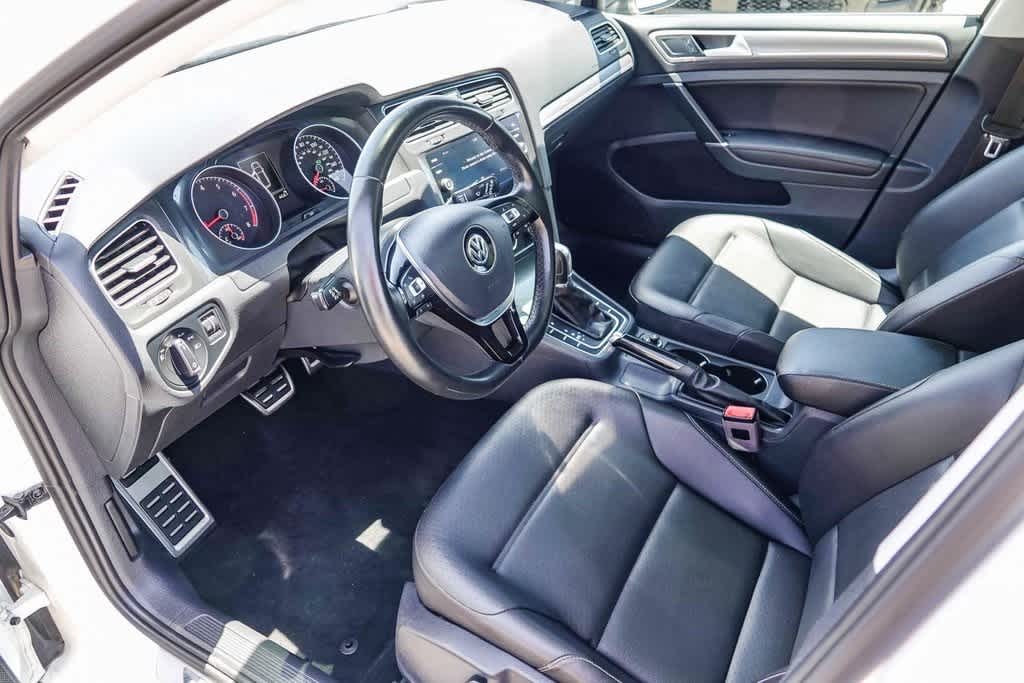 Thumbnail: 2019 Volkswagen Golf - 18