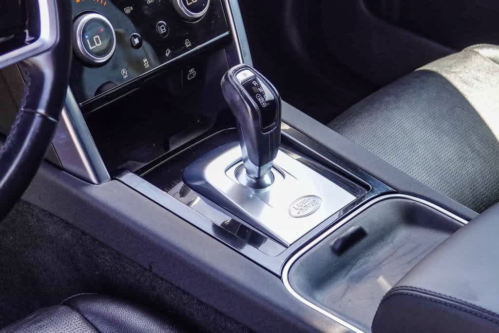 Thumbnail: 2021 Land Rover Discovery Sport - 19