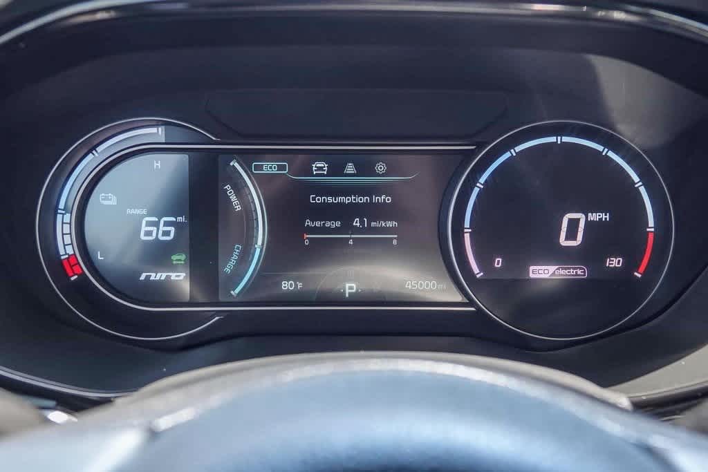 Thumbnail: 2022 Kia Niro - 26