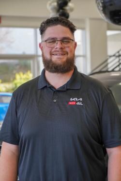 Staff member Timothy Kapanui from ID_5444f0