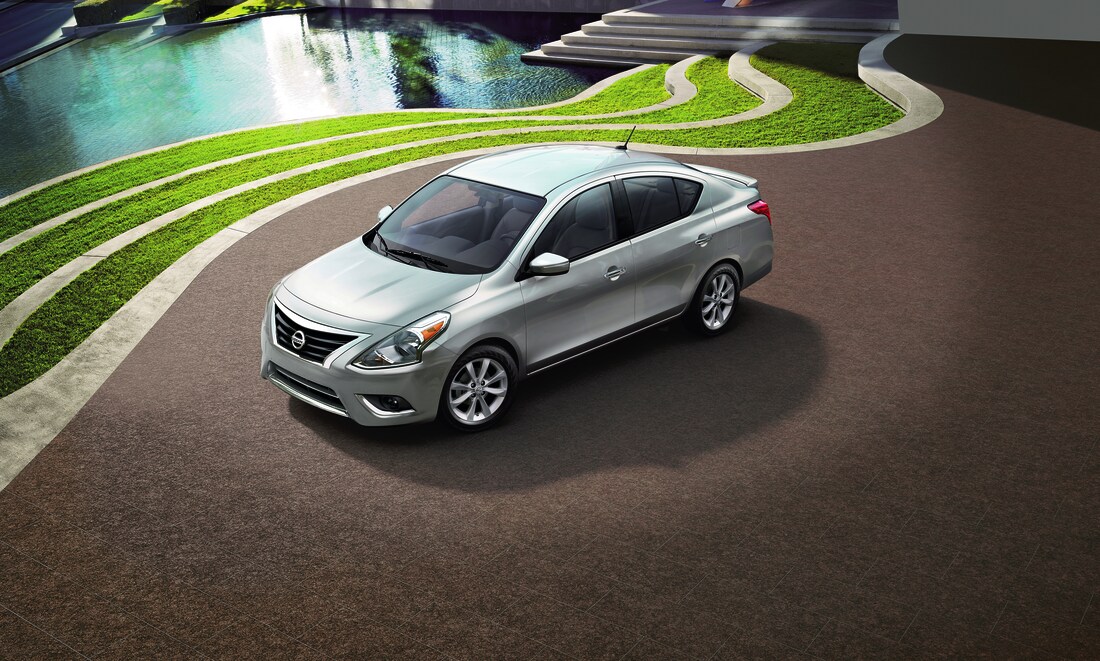 2016-Nissan-Versa-SL-Sedan-L03.png