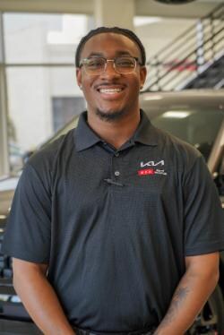 Staff member Dorian Velasquez from ID_5444f0