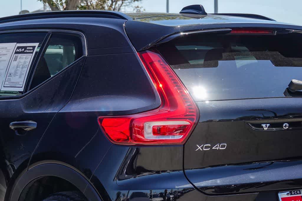 Thumbnail: 2024 Volvo XC40 - 6