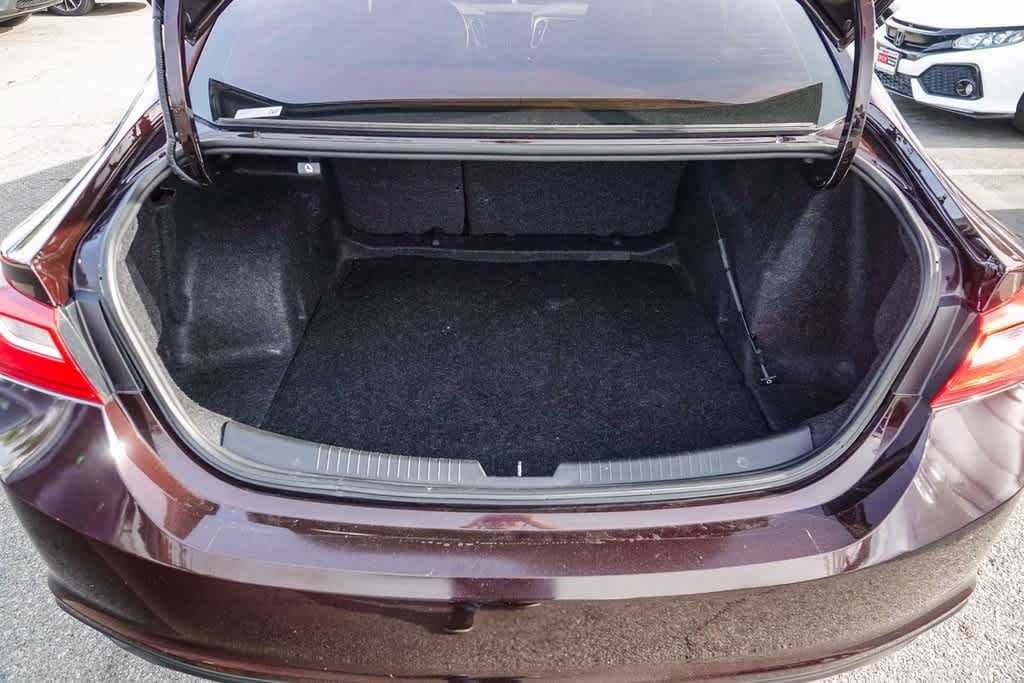 Thumbnail: 2020 Chevrolet Malibu - 21