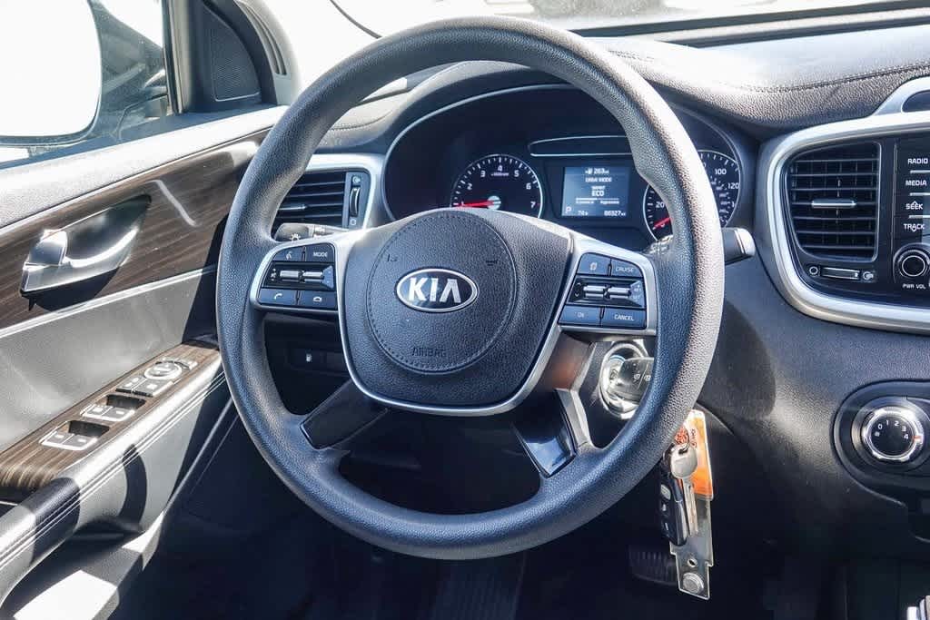Thumbnail: 2019 Kia Sorento - 14