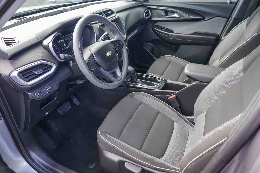 Thumbnail: 2021 Chevrolet TrailBlazer - 16