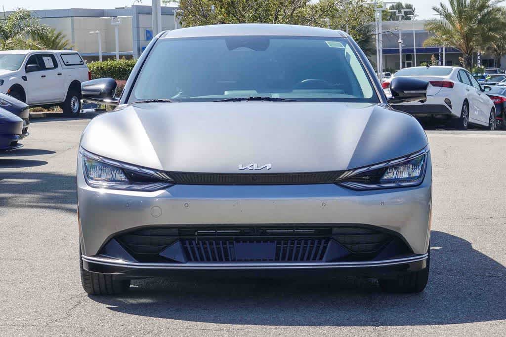 Thumbnail: 2023 Kia EV6 - 2