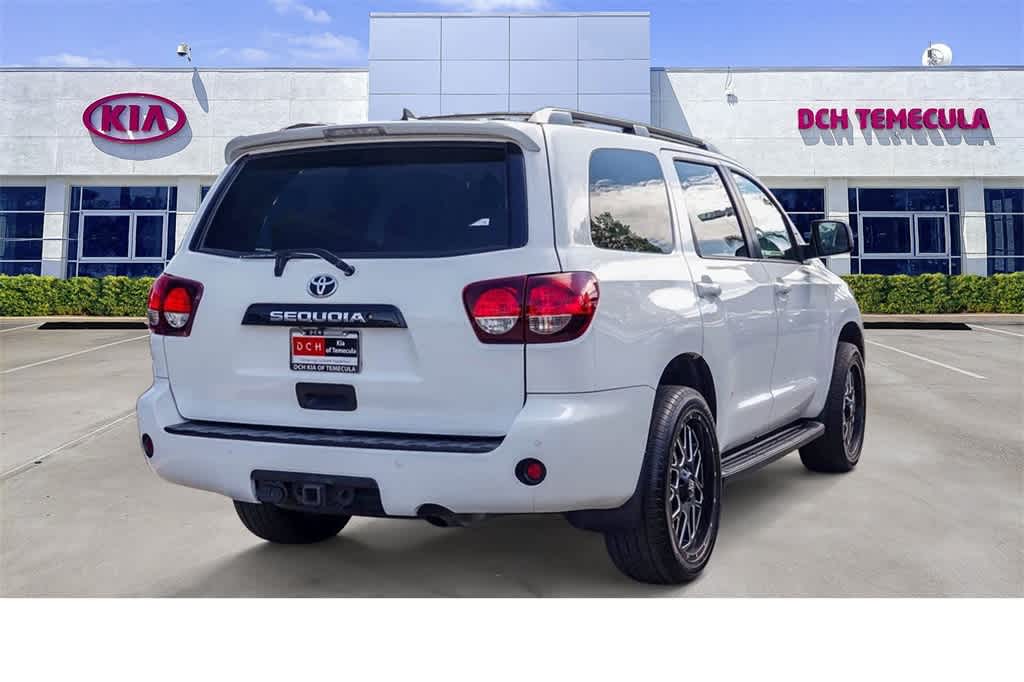 Thumbnail: 2018 Toyota Sequoia - 4