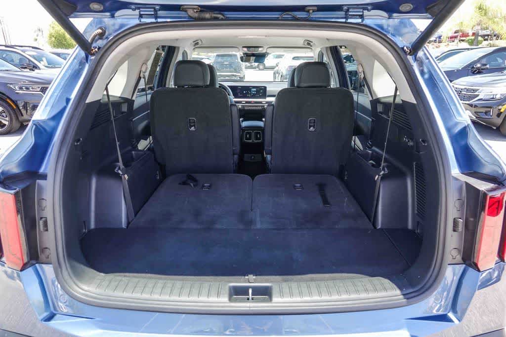 Thumbnail: 2025 Kia Sorento - 25