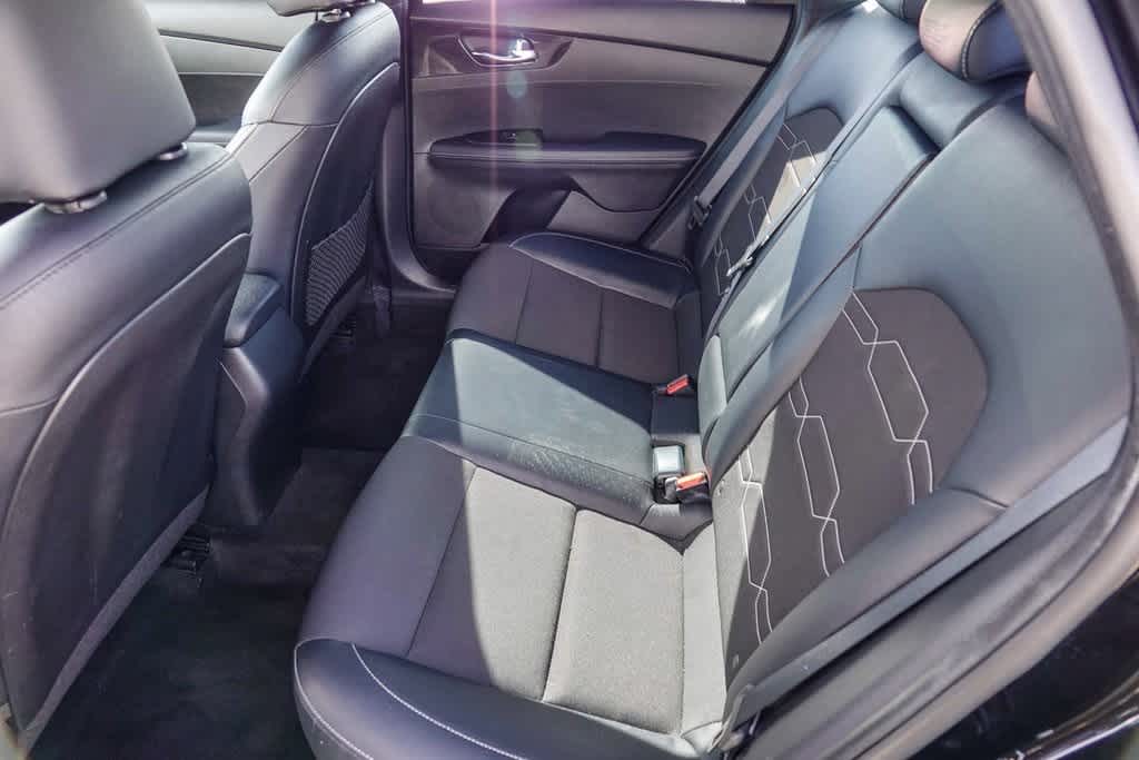 Thumbnail: 2023 Kia Forte - 17