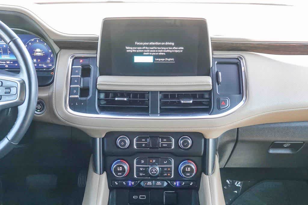 Thumbnail: 2022 Chevrolet Suburban - 12