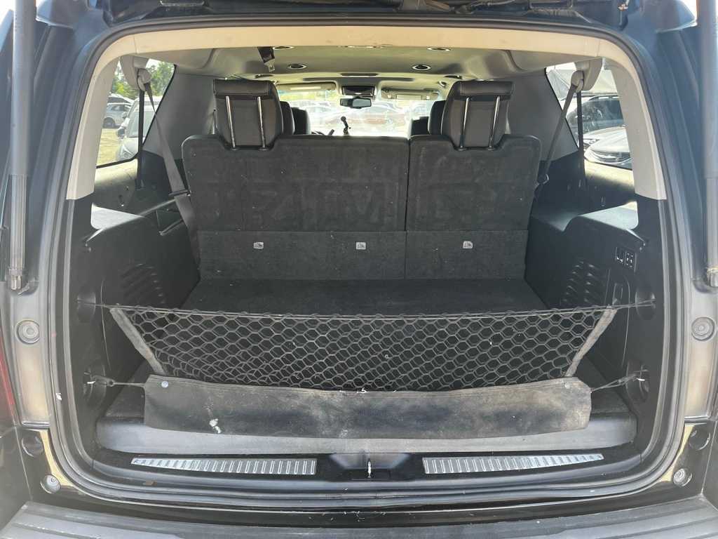 Thumbnail: 2017 Chevrolet Suburban - 11