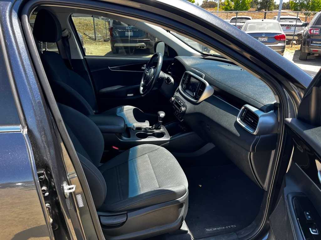 Thumbnail: 2020 Kia Sorento - 19