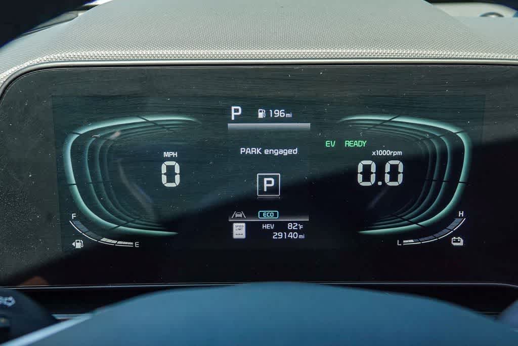 Thumbnail: 2024 Kia Niro - 23