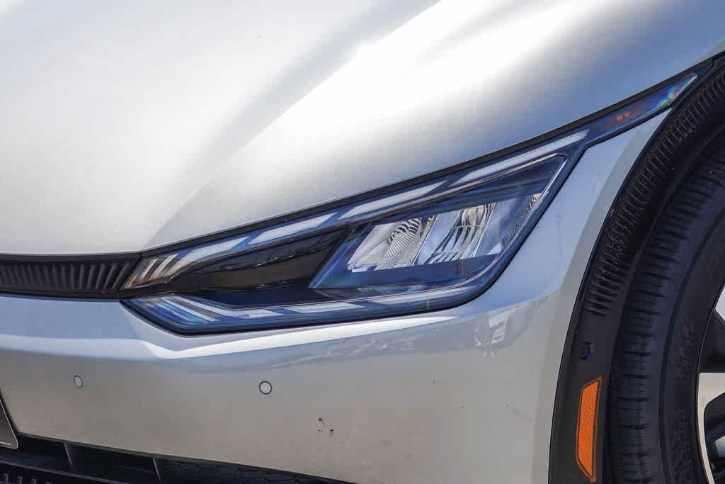 Thumbnail: 2024 Kia EV6 - 8