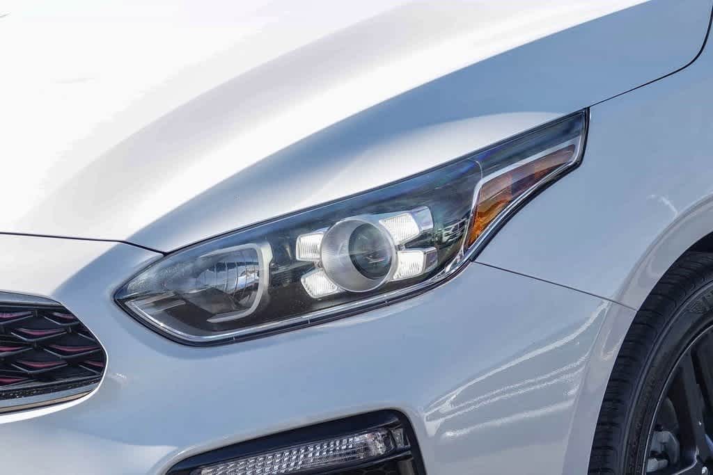 Thumbnail: 2021 Kia Forte - 8