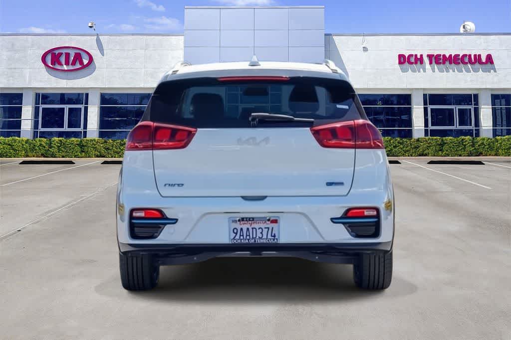 Thumbnail: 2022 Kia Niro - 5