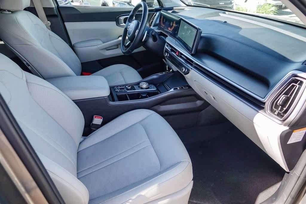 Thumbnail: 2025 Kia Sorento - 15