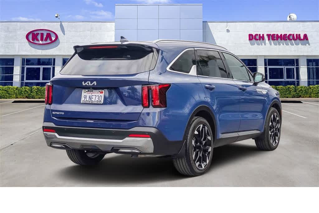 Thumbnail: 2024 Kia Sorento - 4