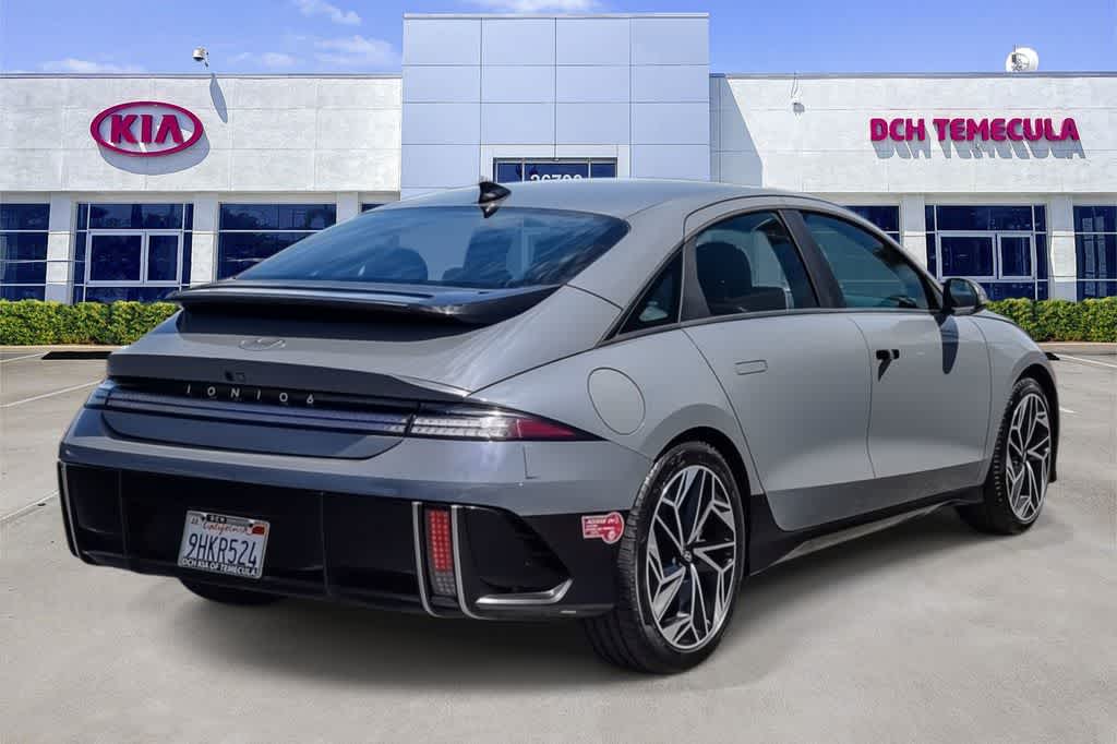 Thumbnail: 2023 Hyundai Ioniq 6 - 4