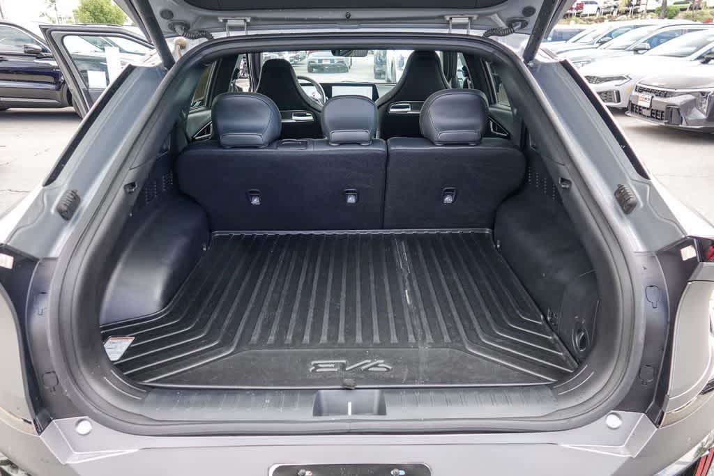 Thumbnail: 2023 Kia EV6 - 26