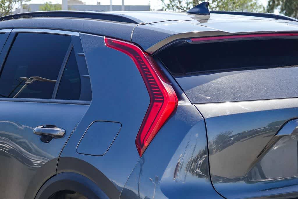 Thumbnail: 2024 Kia Niro - 7
